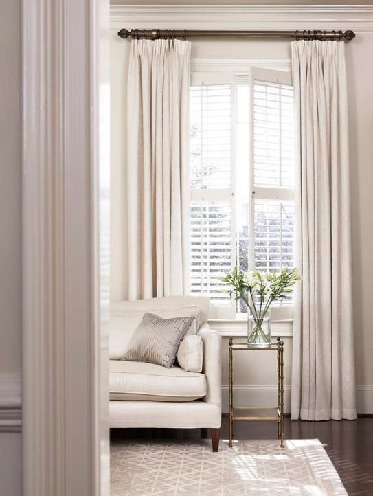 Curtains Blinds Give a Stylish Look to a Room