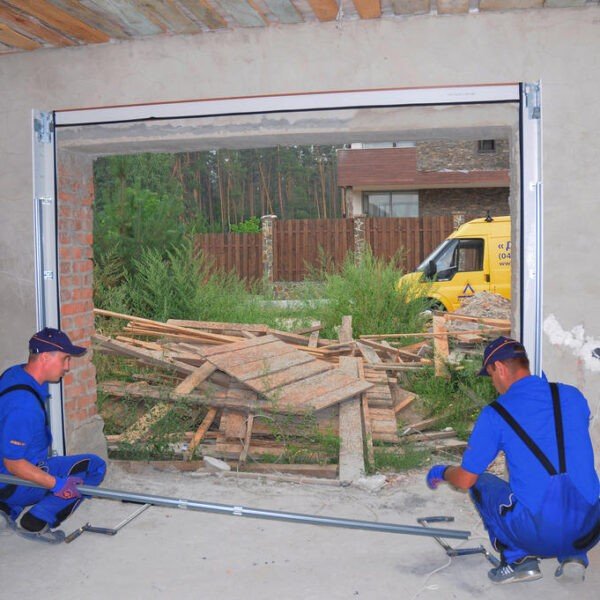 4 Signs That You Need to Go for a Garage Door Repair or Replacement