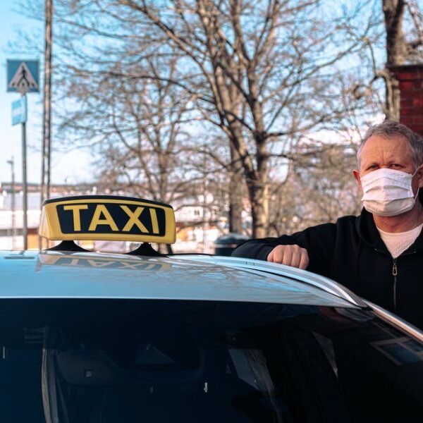 Taxi Wear Mask