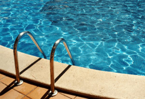 How to Find an Affordable and Reliable Pool Cleaning Service Near You