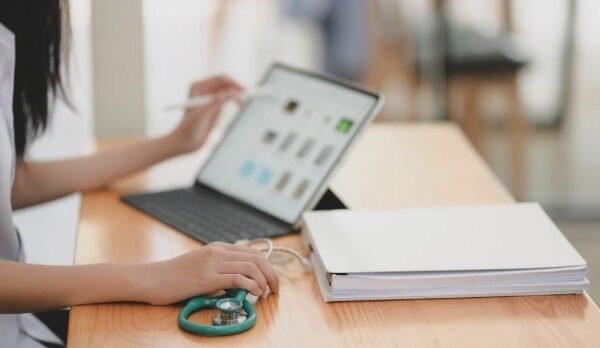 Doctor's Desk for Healthcare SEO