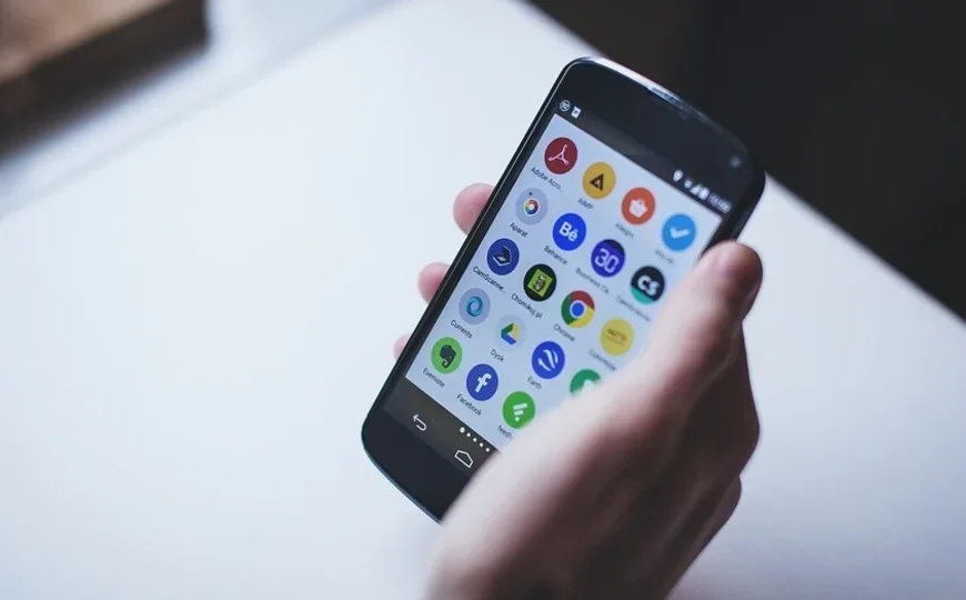 Deactivate Swipe to Easily Navigate Back in Android and iOS