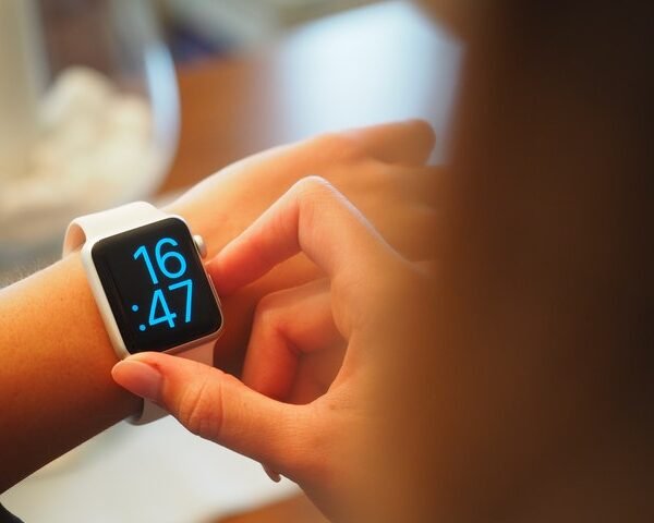 Smartwatch Buying Guide – What You Should Look For