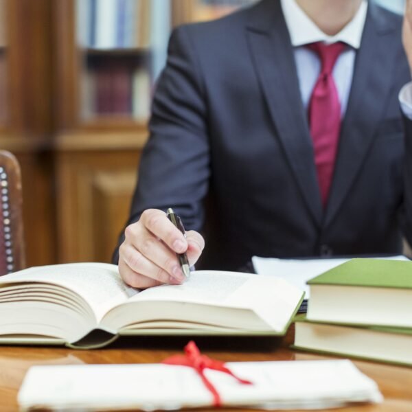 Hire a Top Criminal Lawyer for Outstanding Results