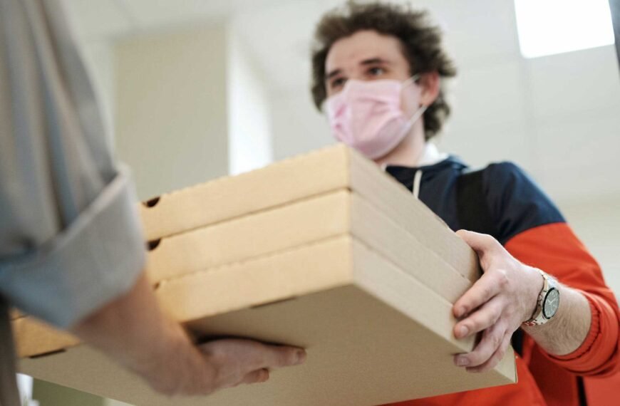 How to Choose the Most Effective Food Delivery Software for Your Company