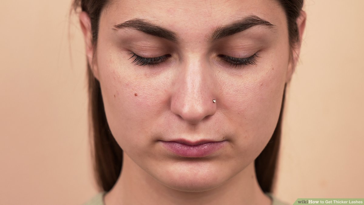 8 Tips for Longer and Fuller Lashes