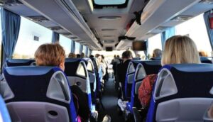 Top Benefits of Renting a Motor Coach for Corporate, School, and Event Travel